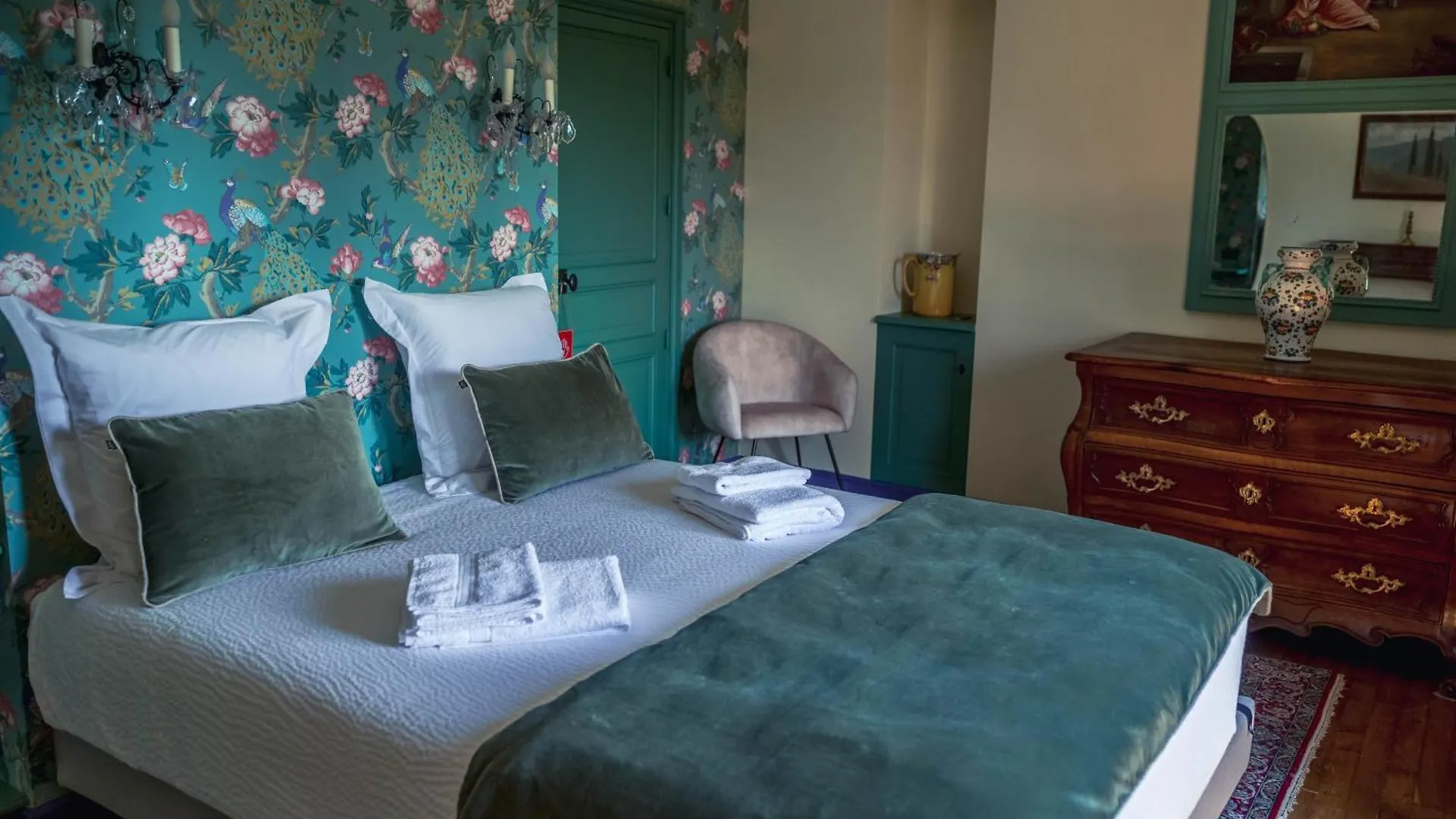 Domaine De Kerrosen A Proximite Du Port De Dinan, Sur La Rance Bed & Breakfast Taden