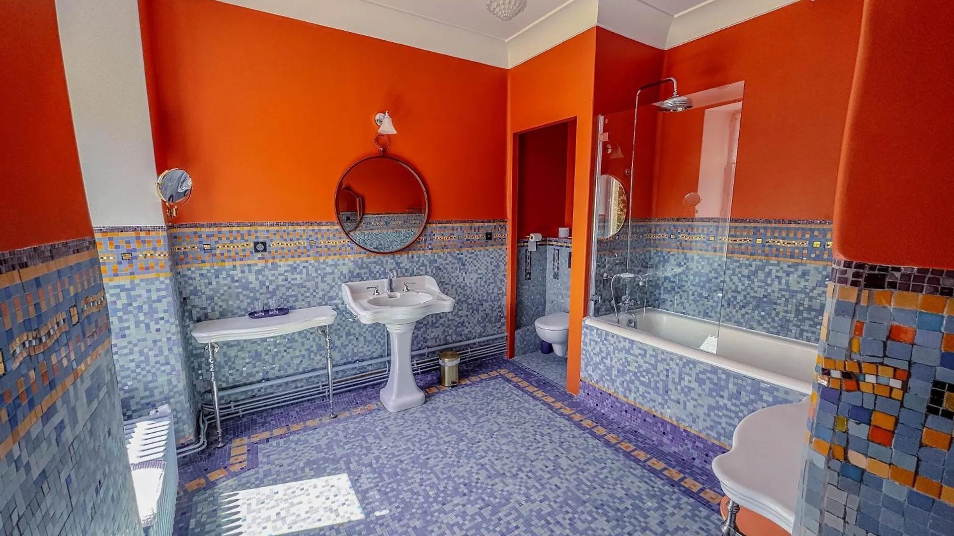 Domaine De Kerrosen A Proximite Du Port De Dinan, Sur La Rance Bed & Breakfast Taden